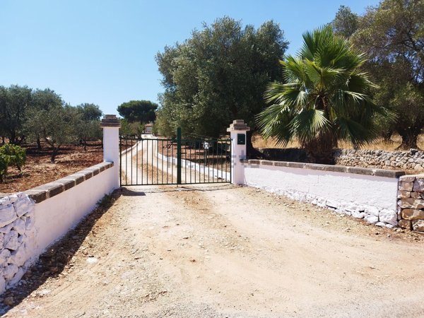 pentavano in vendita ad Ostuni