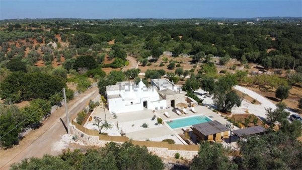 esavano in vendita ad Ostuni