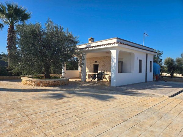casa indipendente in vendita ad Ostuni