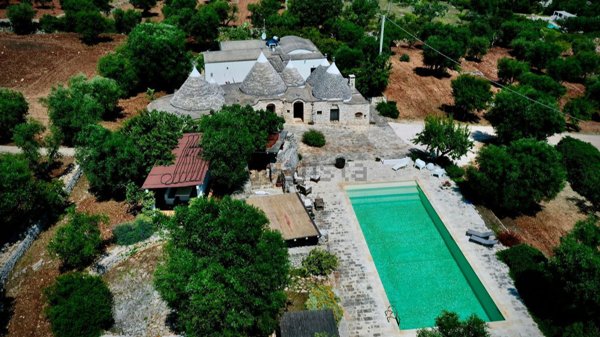 esavano in vendita ad Ostuni