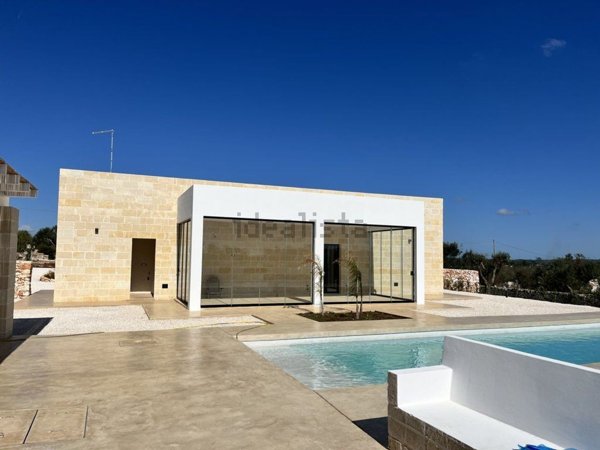 casa indipendente in vendita ad Ostuni