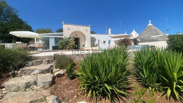 esavano in vendita ad Ostuni