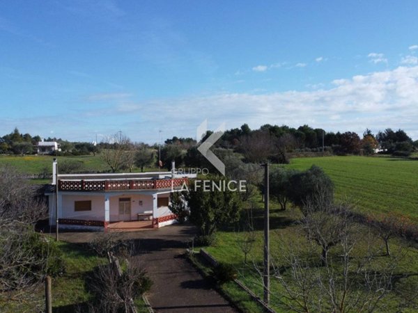 negozio in vendita ad Ostuni