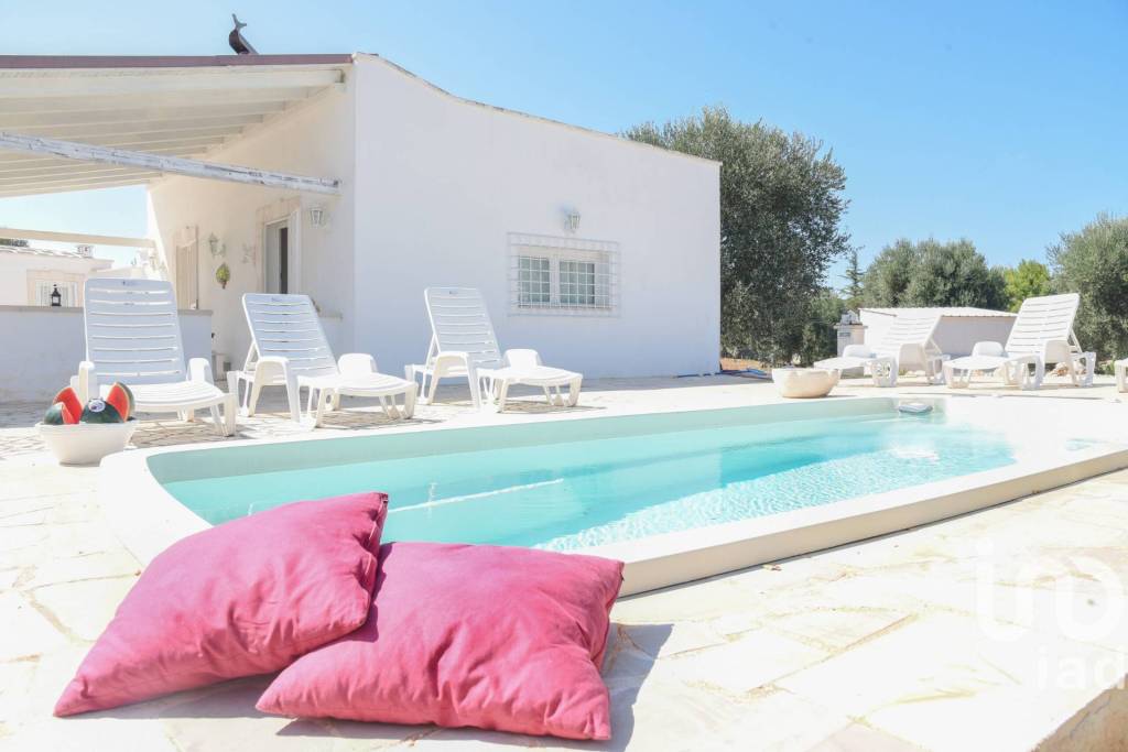 casa indipendente in vendita ad Ostuni