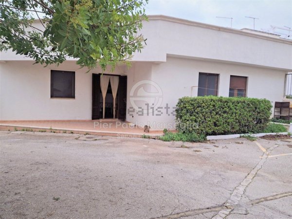 casa indipendente in vendita ad Ostuni in zona Villanova
