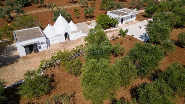 pentavano in vendita ad Ostuni