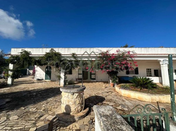 casa indipendente in vendita ad Ostuni