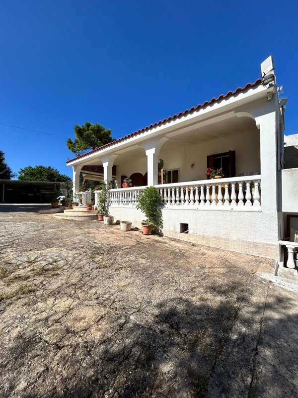 casa indipendente in vendita ad Ostuni
