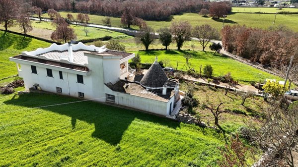 casa indipendente in vendita ad Ostuni
