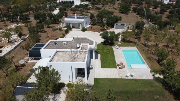 pentavano in vendita ad Ostuni