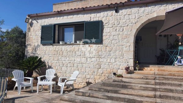 casa indipendente in vendita ad Ostuni