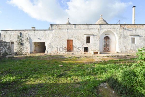 pentavano in vendita ad Ostuni