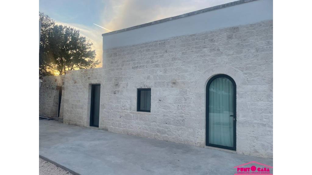 casa indipendente in vendita ad Ostuni