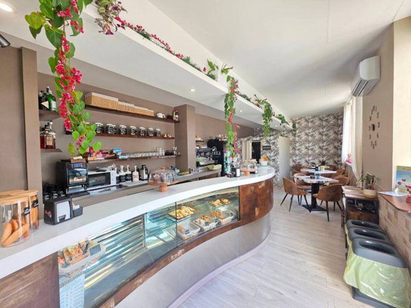 negozio in vendita ad Ostuni