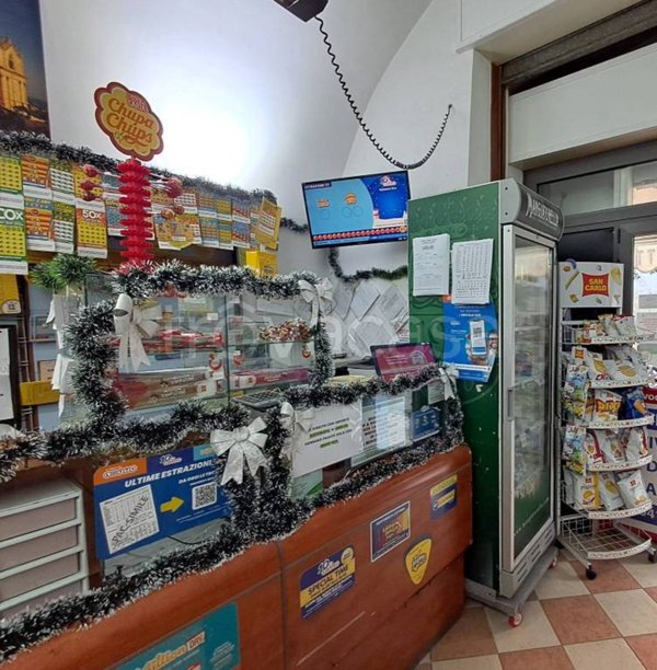 negozio in vendita ad Ostuni