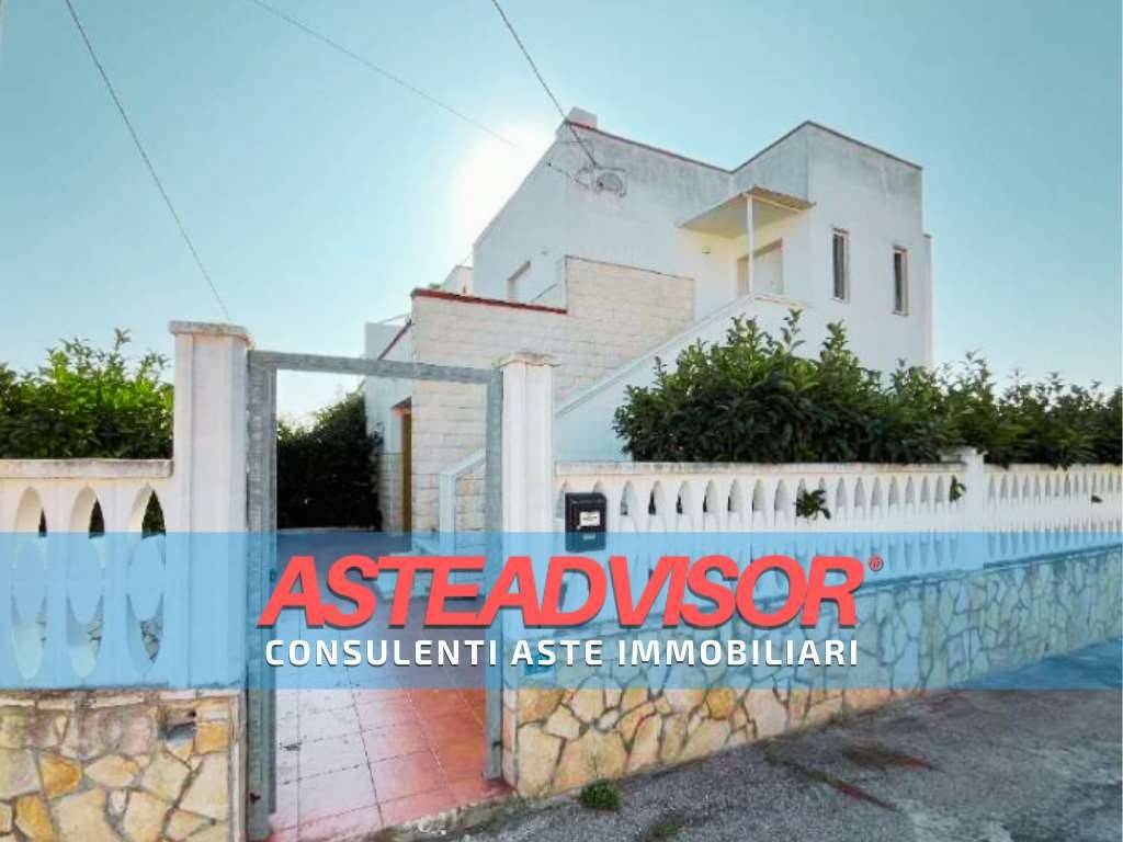 casa indipendente in vendita ad Ostuni in zona Pilone