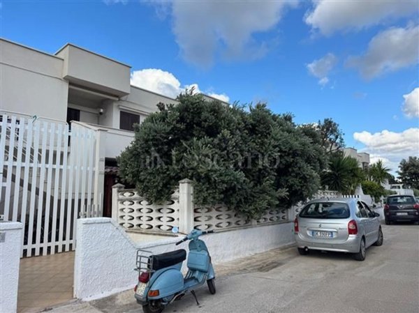 casa indipendente in vendita ad Ostuni in zona Villanova