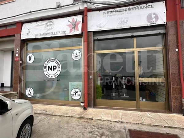 negozio in vendita ad Ostuni