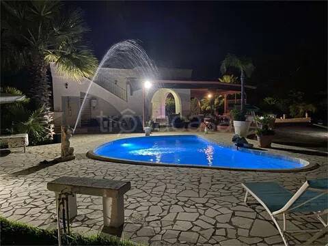 casa indipendente in vendita ad Ostuni in zona Ramunno Secondo