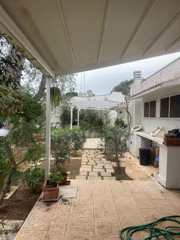 casa indipendente in vendita ad Ostuni in zona Rosa Marina