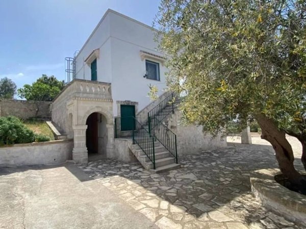 casa indipendente in vendita ad Ostuni