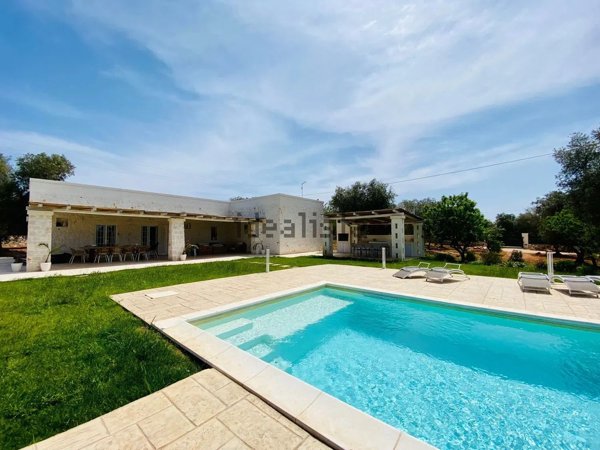 casa indipendente in vendita ad Ostuni