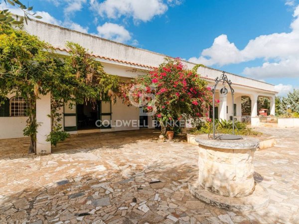 casa indipendente in vendita ad Ostuni
