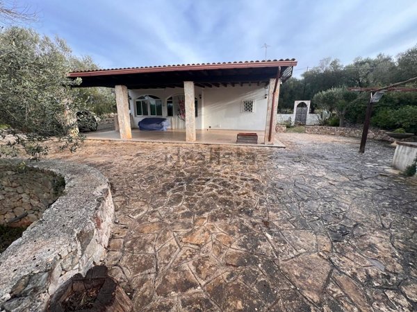 casa indipendente in vendita ad Ostuni