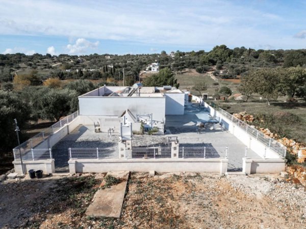 casa indipendente in vendita ad Ostuni