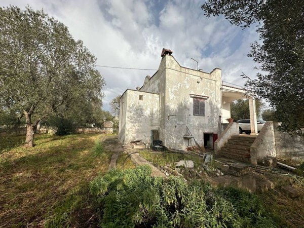 casa indipendente in vendita ad Ostuni in zona Ramunno Secondo