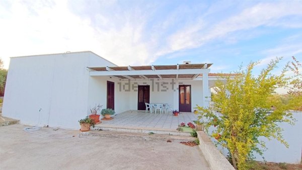 casa indipendente in vendita ad Ostuni