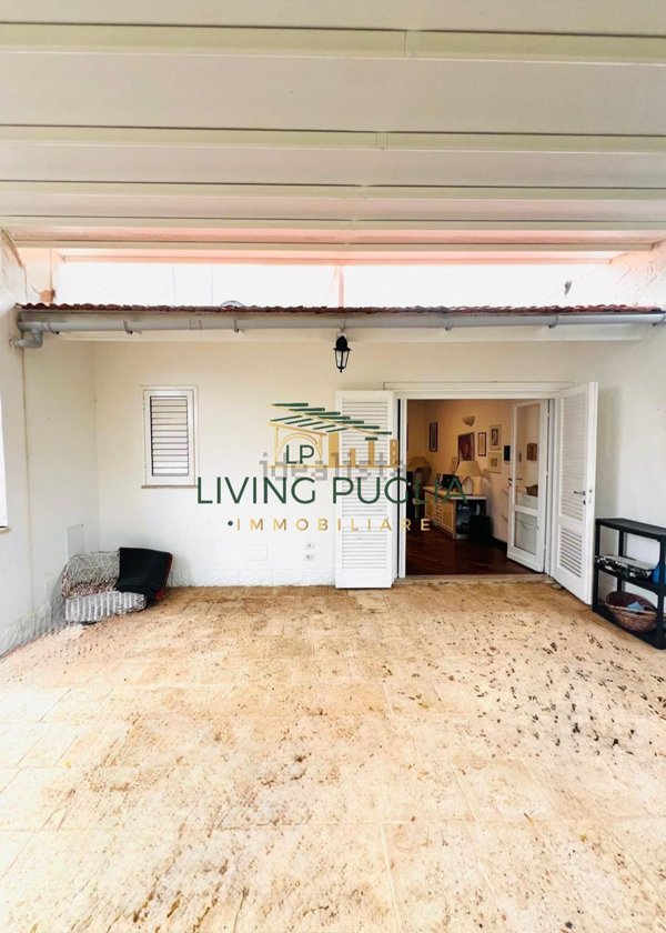 casa indipendente in vendita ad Ostuni in zona Rosa Marina