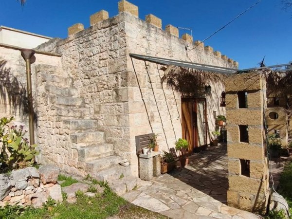 casa indipendente in vendita ad Ostuni
