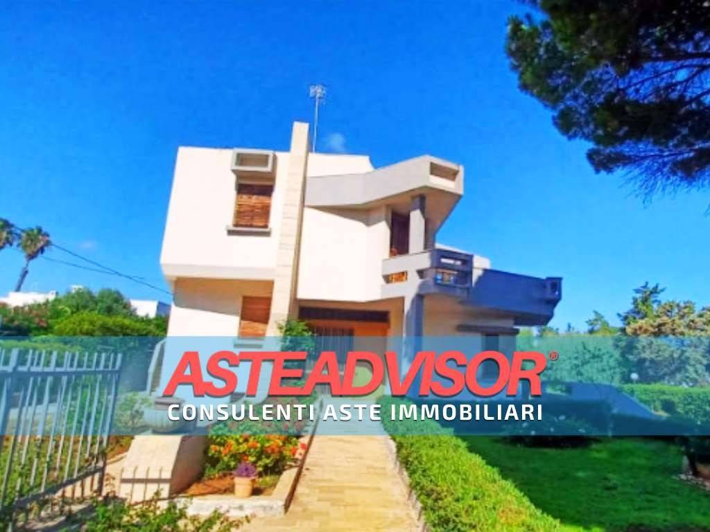 casa indipendente in vendita ad Ostuni in zona Pilone