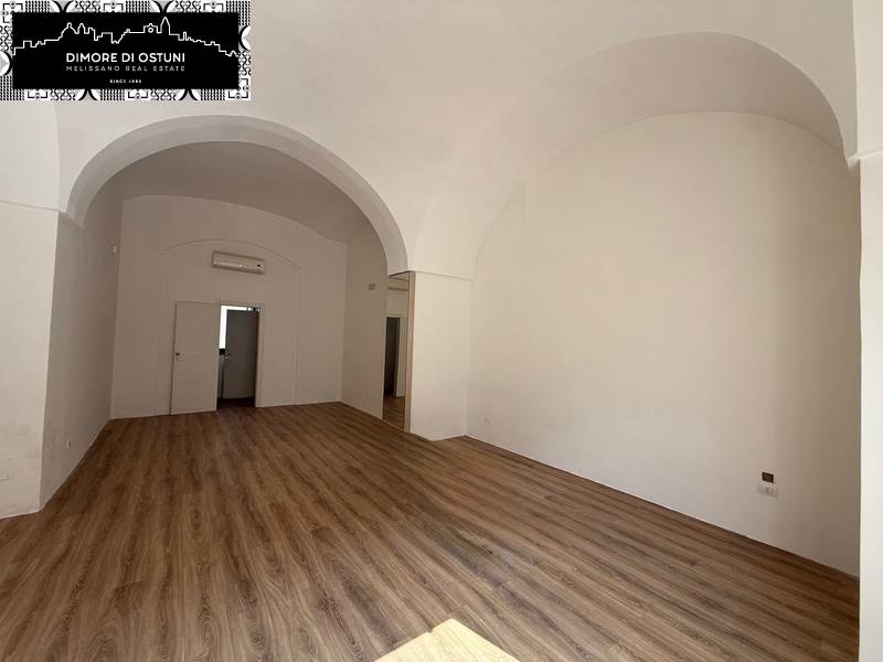 negozio in vendita ad Ostuni