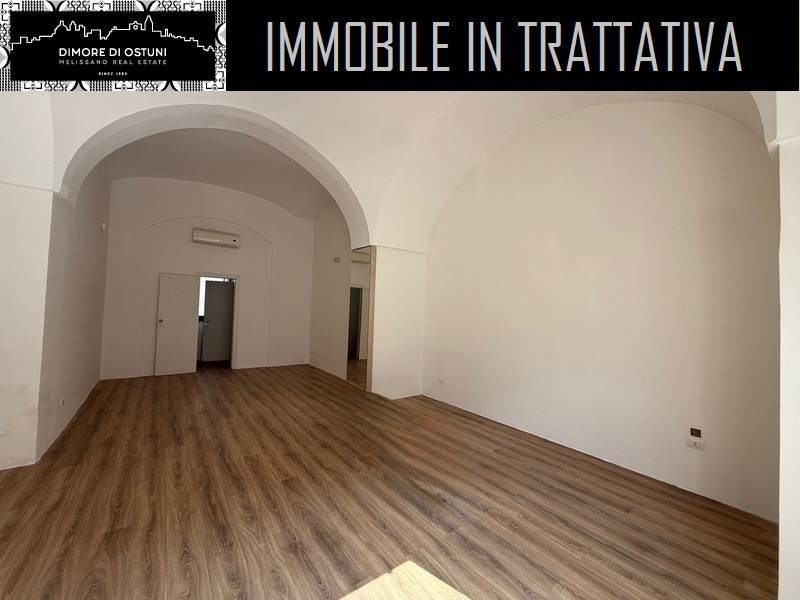 negozio in vendita ad Ostuni