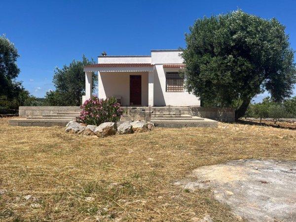 casa indipendente in vendita ad Ostuni