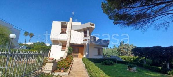 casa indipendente in vendita ad Ostuni in zona Pilone