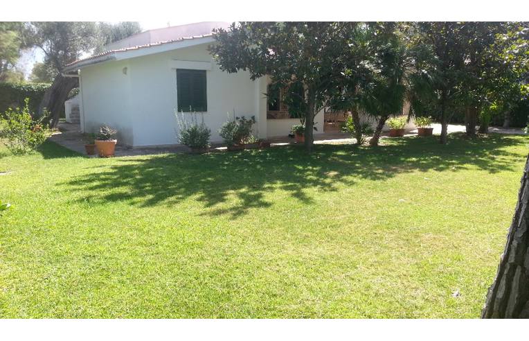 casa indipendente in vendita ad Ostuni in zona Rosa Marina