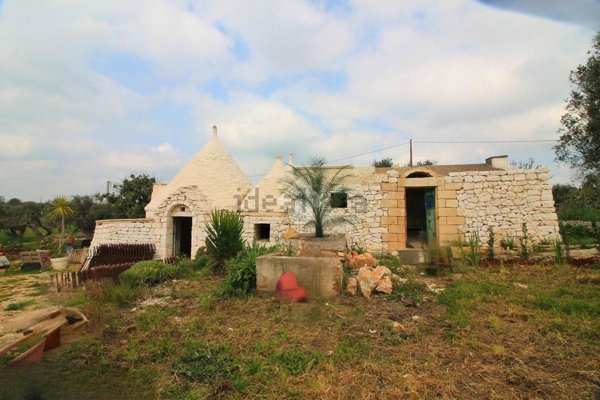 quadrivano in vendita ad Ostuni
