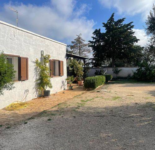 casa indipendente in vendita ad Ostuni