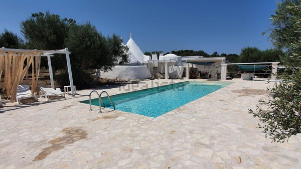 pentavano in vendita ad Ostuni