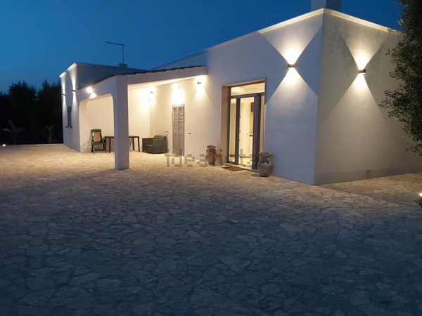 casa indipendente in vendita ad Ostuni