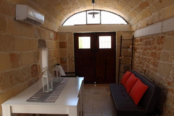 pentavano in vendita ad Ostuni