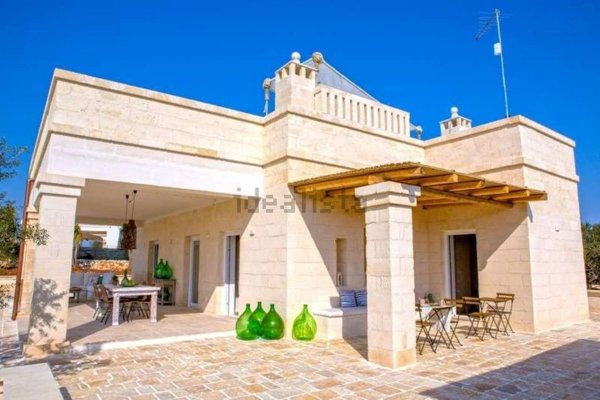 casa indipendente in vendita ad Ostuni