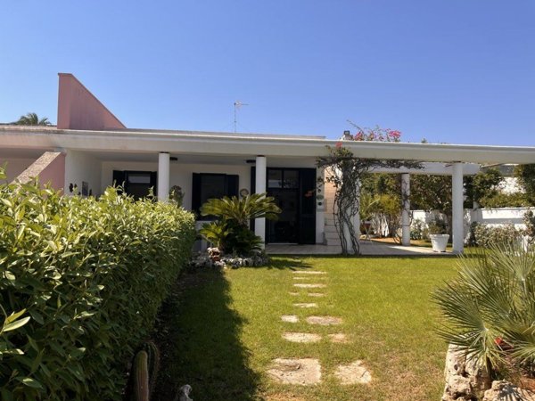 casa indipendente in vendita ad Ostuni