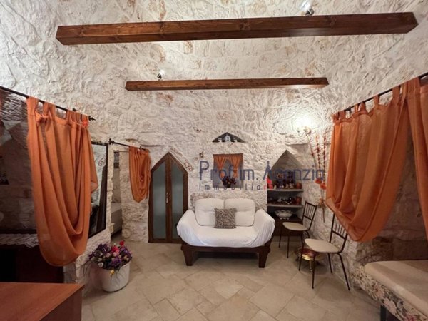 negozio in vendita ad Ostuni