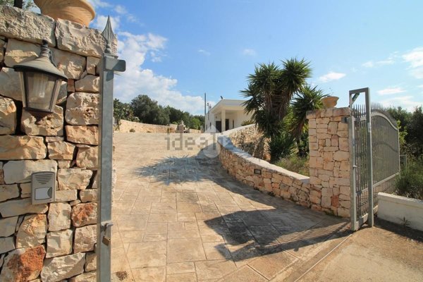 casa indipendente in vendita ad Ostuni