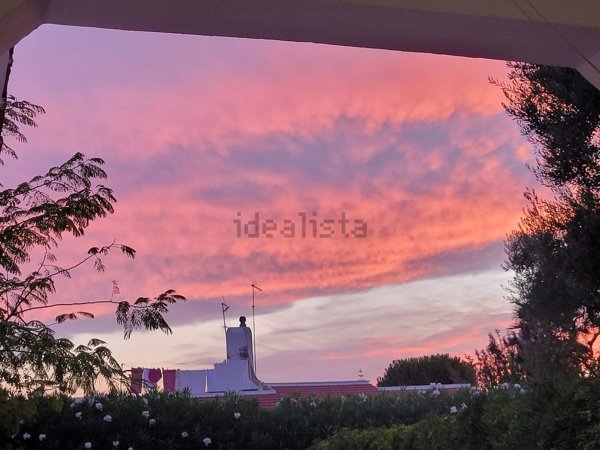 casa indipendente in vendita ad Ostuni in zona Rosa Marina