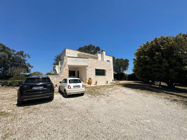 casa indipendente in vendita ad Ostuni